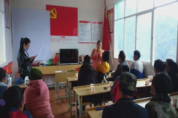 关于云南茶叶所专家贡山县传播茶科技 助力乡村振兴的资讯(1)