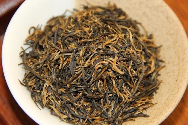 有关于茶香四溢的湖北出了两件大事：产量跃居中国第二；有了自己的代言茶礼——还可读、可听的相关信息(23)