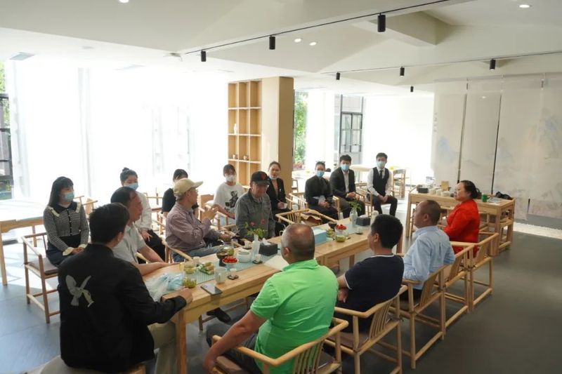 有关于世界茶文化著名学者孙前莅临茶文化公园，共襄世界茶文化品牌打造的新闻(4)