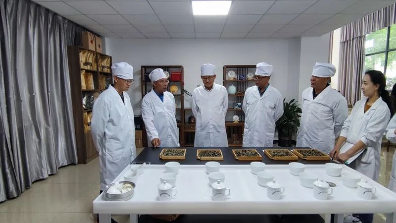 关于八角亭的消息(7)