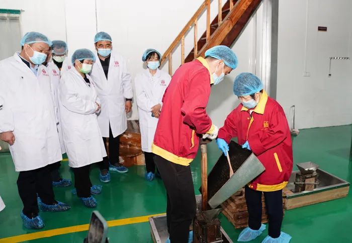 有关于第三届陕西网上茶博会泾阳专场活动启动 以网为媒宣传推介泾阳茯茶的新闻(5)