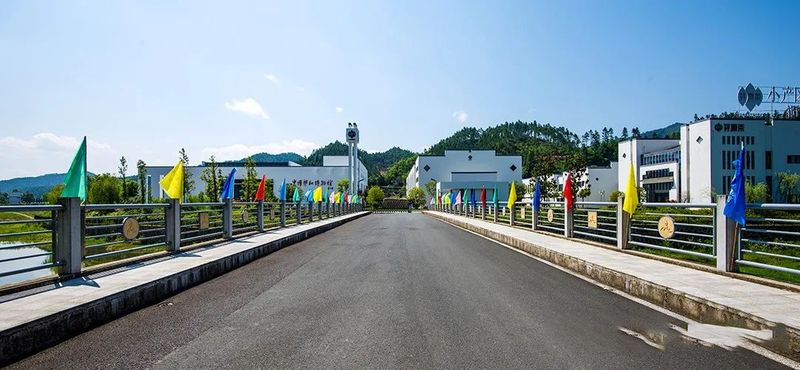 关于2022全国茶旅精品线路候选线路欣赏:祁红山水户外课堂特色旅游的相关内容