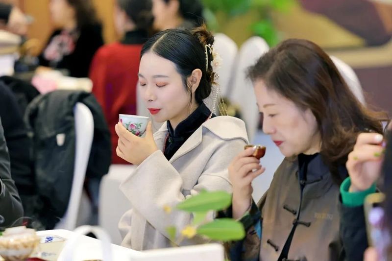 有关于品茶赏器这里来!四川购茶节5月18日开幕!的资讯(1)