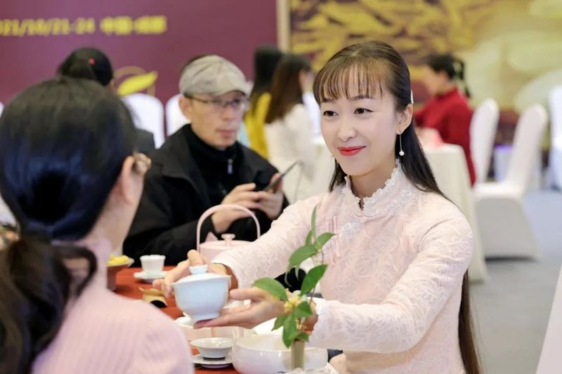 有关于品茶赏器这里来!四川购茶节5月18日开幕!的资讯(3)