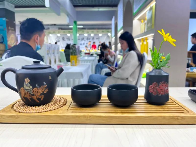 关于2022国际茶日暨四川购茶节开幕了!品茶赏器相约一起来!的相关信息(7)