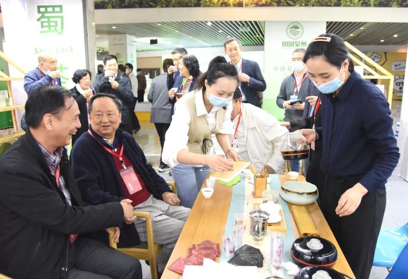 关于2022国际茶日暨四川购茶节开幕了!品茶赏器相约一起来!的相关信息(4)