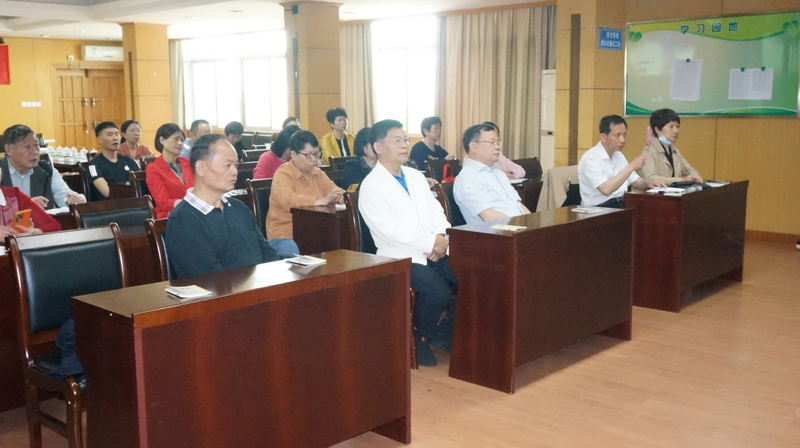 关于“龙岩市庆祝第三个‘国际茶日’——茶文化公益进校园”活动成功举办的消息(4)