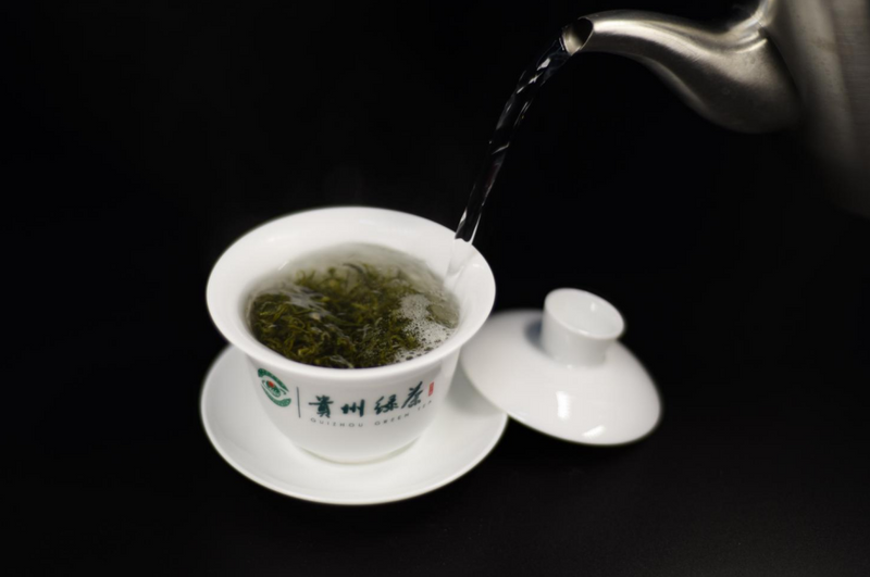 关于“国际茶日”在即 “贵州绿茶”品茗点率先亮相南明区核心商圈的消息(5)