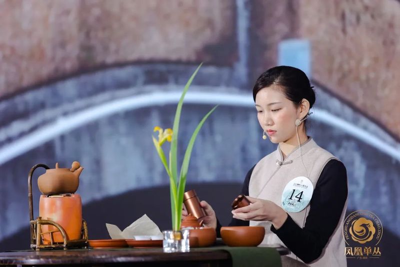 有关于工夫之争，巅峰对决 ： 2022潮州工夫茶冲泡大赛金泡手诞生！的相关信息(20)