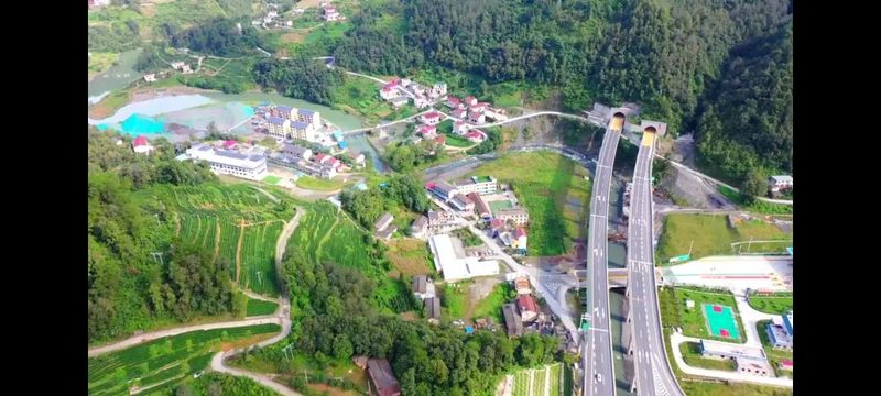 有关于汉滨区双龙镇茶旅、农旅、文旅“三旅融合”发展的实践与思考的相关信息(11)