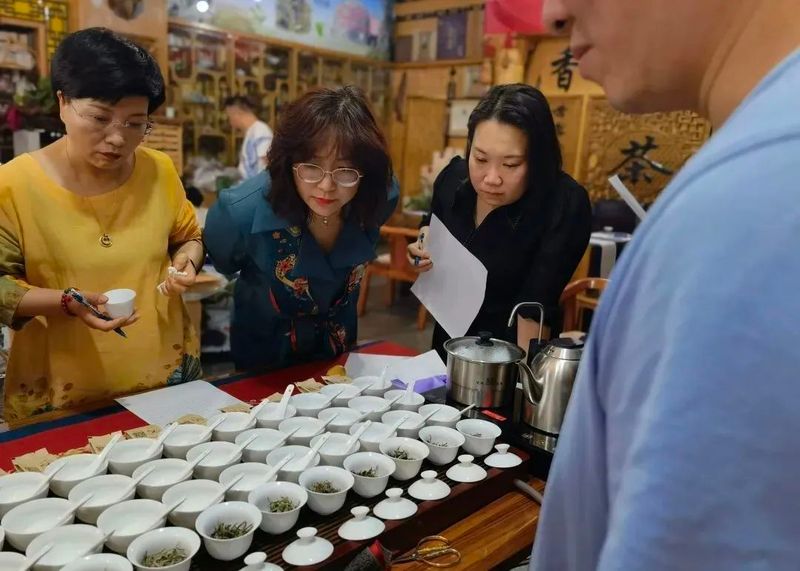 有关于闷声持续办大事,海茶会斗茶中国行再办13场!的相关信息(17)