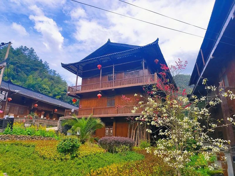 有关于2022全国茶旅精品线路候选线路欣赏：世界硒都古寨茶旅融合精品线路的消息(6)