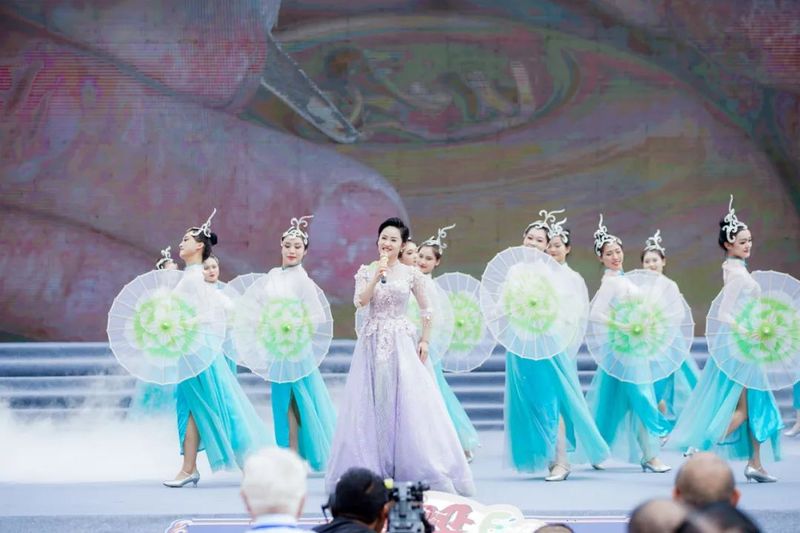 关于双院士助力浮梁茶高质量发展“2022中国·浮梁买茶节暨浮梁茶产业现代化助力乡村振兴高峰论坛”圆满举行的内容(17)