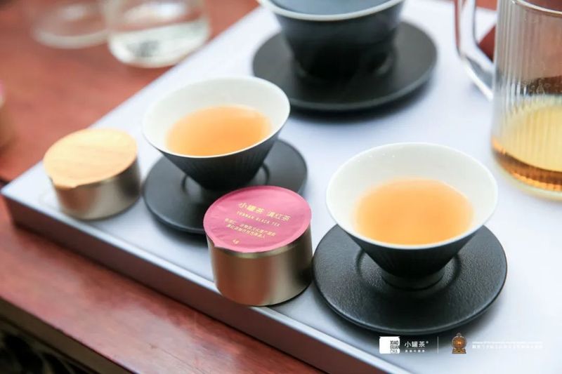 关于这杯茶，敬中斯友谊！“红”遍全球的异姓兄弟在此相遇！的新闻(10)