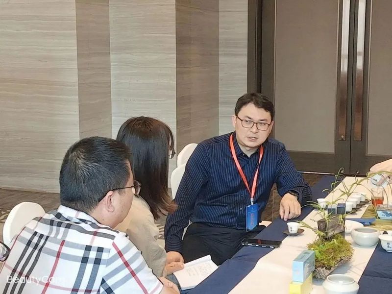 关于武夷山隆重举办中国（南平）茶科学家论坛的新闻(16)