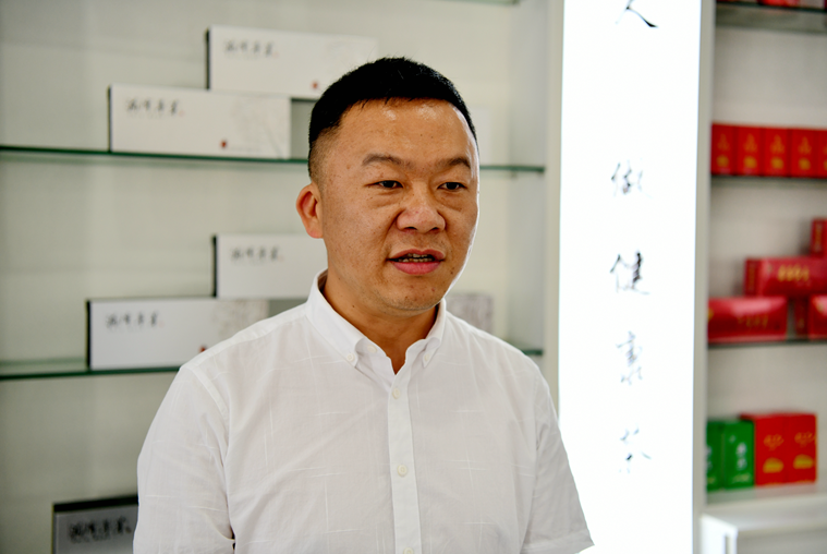 有关于今年1至4月,湄潭茶叶直营出口额突破1000万美元的新闻(3)