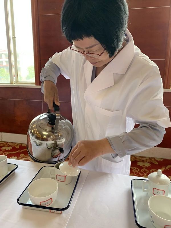有关于第八届庐山问茶会濂溪区茶协创佳绩!的新闻(2)
