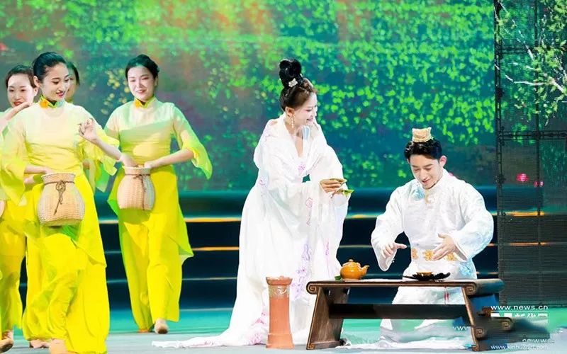 有关于以音乐史诗弘扬中华茶文化 《茶道:一叶乾坤》成功上演的新闻(2)