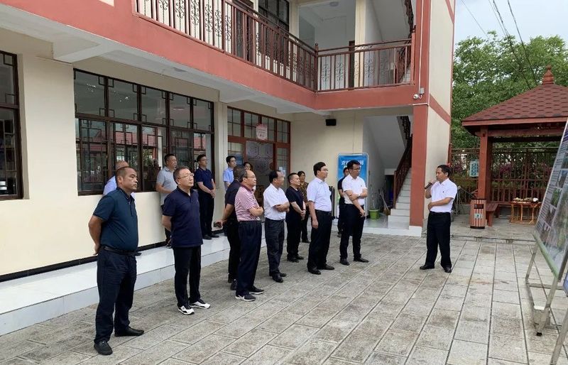 关于凤庆滇红茶产业联盟推动凤庆茶产业高质量发展的新闻(1)
