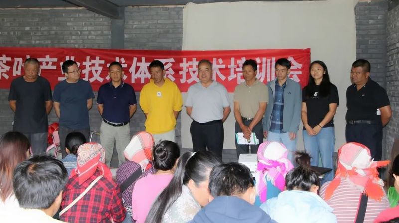 有关于“勐海茶”加工及病虫害绿色防控技术培训会在帕真村举行的消息(11)