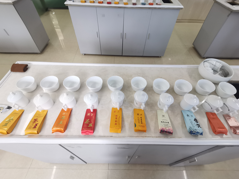 有关于各路“茶王”登场,200+茶人坦诚香鉴!的消息(3)