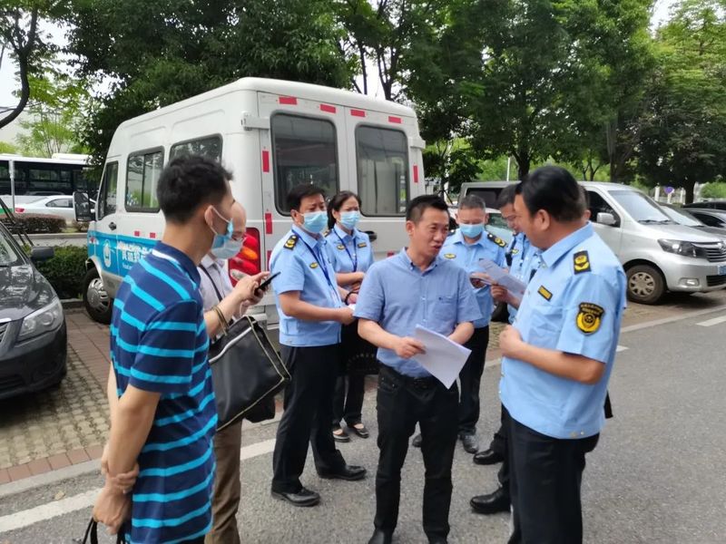 有关于严厉打击!“一红一绿”武汉市场整顿专项工作持续进行中!的新闻(1)