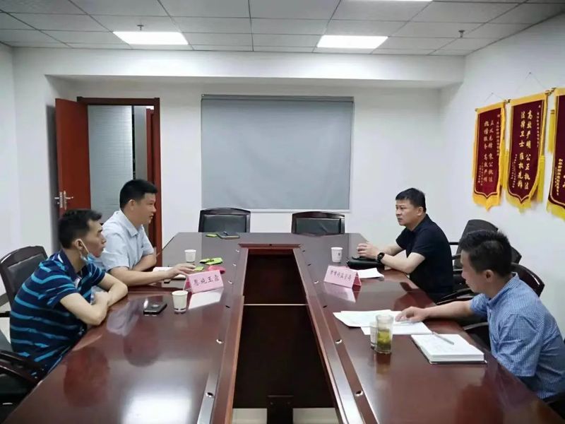 有关于严厉打击!“一红一绿”武汉市场整顿专项工作持续进行中!的新闻