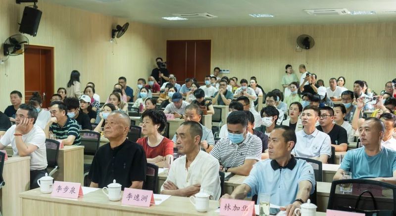 关于这场讲座深度追溯白茶源头及药效,快来学习一下吧!的相关内容(12)