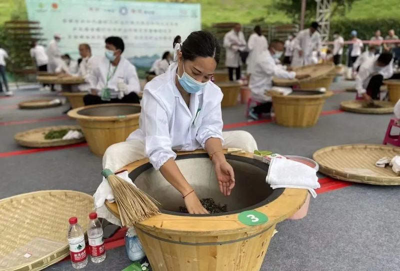 有关于云南省第十九届茶叶加工工竞赛：展技能风采 铸工匠精神的内容(9)