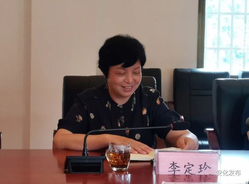 有关于李定珍到烟溪镇调研红茶产业的最新消息(2)
