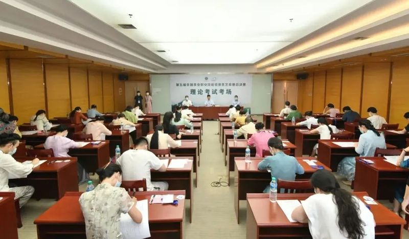 关于第五届全国茶业职业技能竞赛茶艺竞赛总决赛在江西遂川圆满闭幕！的新闻(4)