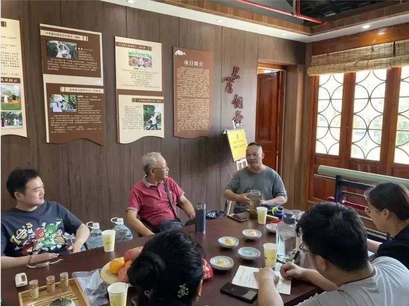关于“蒙山派长嘴铜壶掺茶技艺”列入江苏南通市崇川区非物质文化遗产保护名单的内容(1)