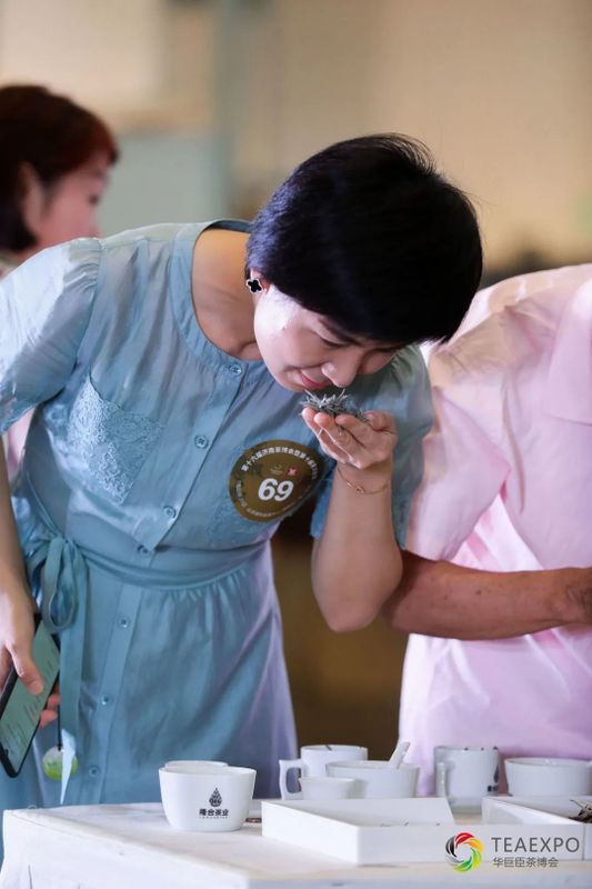 关于“隆合牡丹王”杯鼎承品茶师首届泉城白茶斗茶大赛圆满落幕！的内容(15)