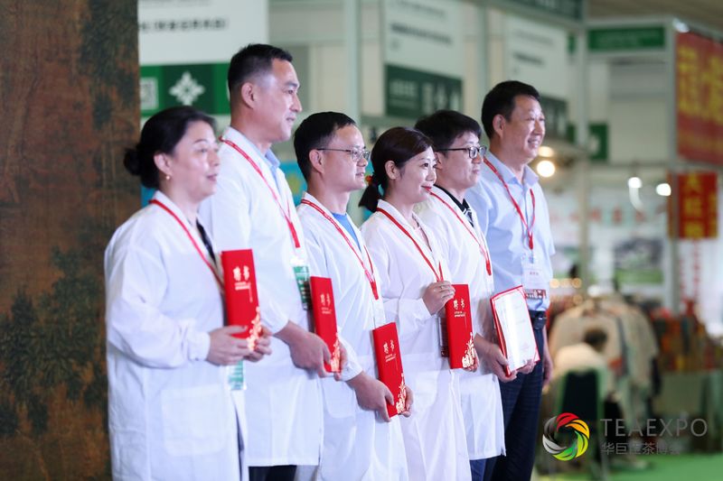 关于“隆合牡丹王”杯鼎承品茶师首届泉城白茶斗茶大赛圆满落幕！的内容(6)