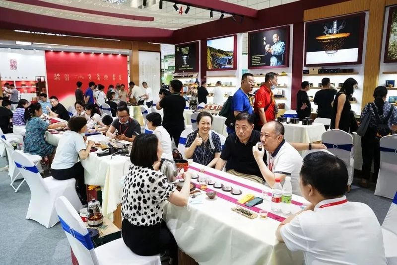 关于建阳小白茶品牌推介会在山东国际会展中心举行的相关内容(2)