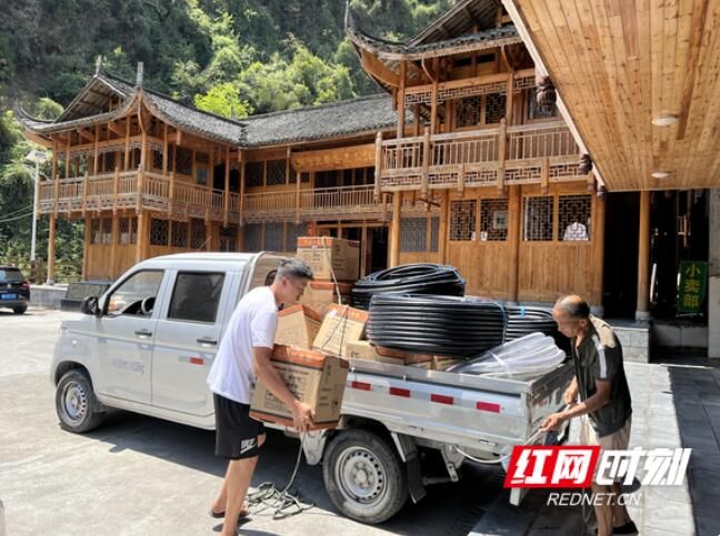 关于保靖县应对高温干旱 专家为茶农支招的内容(4)