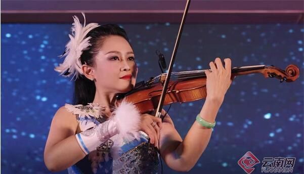 有关于一场音乐与普洱茶的邂逅 郭燕妮《梦回茶马》音乐会在昆上演的新闻(1)