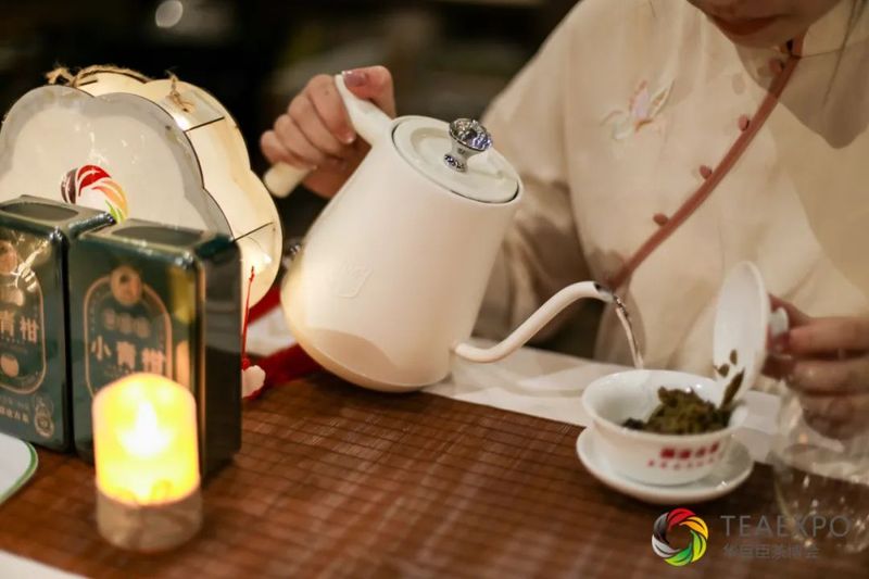 有关于印象济南·泉城茶会 ： 夜聚汲泉煮香茗，清芬满杯惹人醉的最新消息(15)