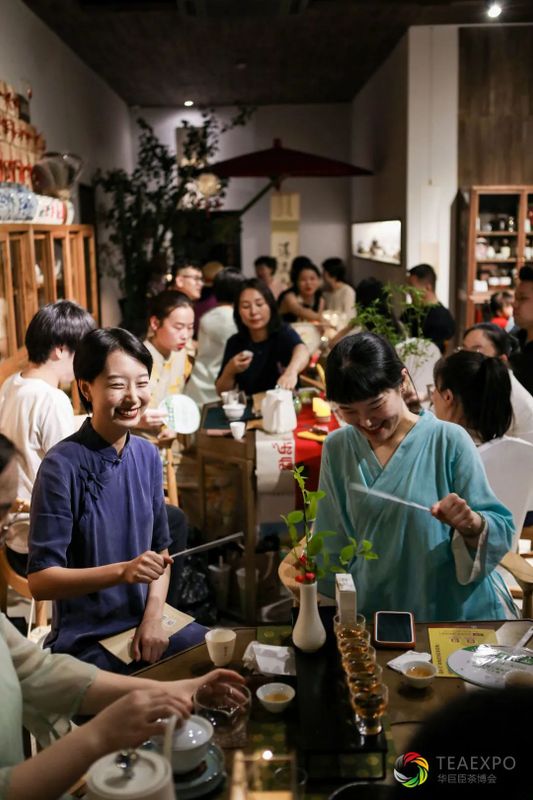 有关于印象济南·泉城茶会 ： 夜聚汲泉煮香茗，清芬满杯惹人醉的最新消息(4)
