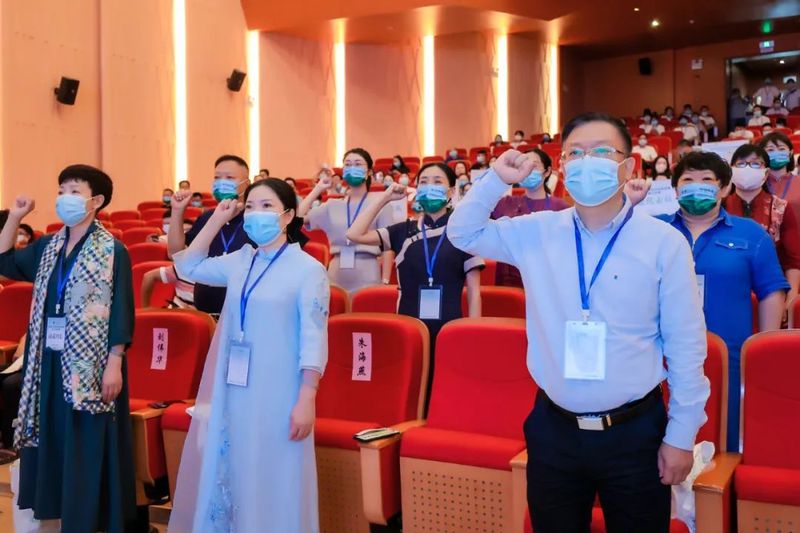 关于全国竞赛:弘扬中华优秀茶文化——第五届全国茶业职业技能竞赛茶艺竞赛总决赛在江西遂川开幕!的新闻(5)
