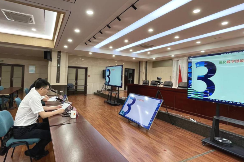 关于强化西湖龙井品牌保护 促进茶农增收致富，杭州市农业农村局在全省地理标志富农集成改革推进会上作典型经验交流的信息