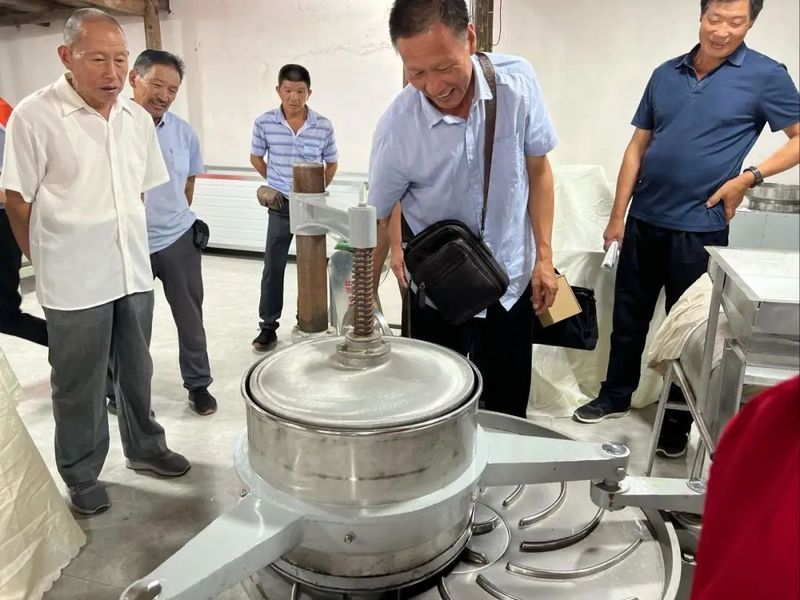 关于梧桐乡:“强技共富学堂”铺就茶叶飘香致富路的相关信息(1)