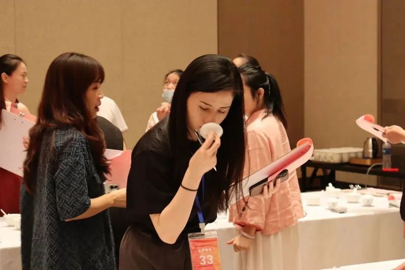 关于2022年首届非物质文化(大红袍)拼配技艺大赛举行的资讯(9)