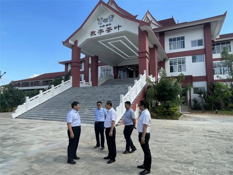 关于西双版纳州政协调研组在勐海县工业园区调研时提出：提高服务保障能力 确保普洱茶产业发展稳定的相关内容