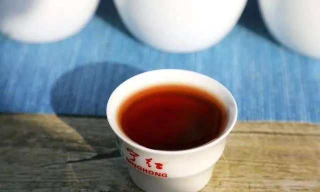 关于江西：推广茶品牌，提升茶产值，发展茶产业的信息(8)
