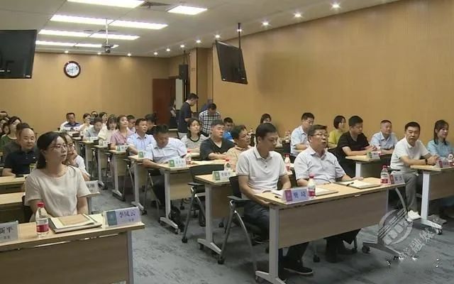 有关于赤壁青砖茶“三茶统筹”高质量发展培训班开班的内容(1)