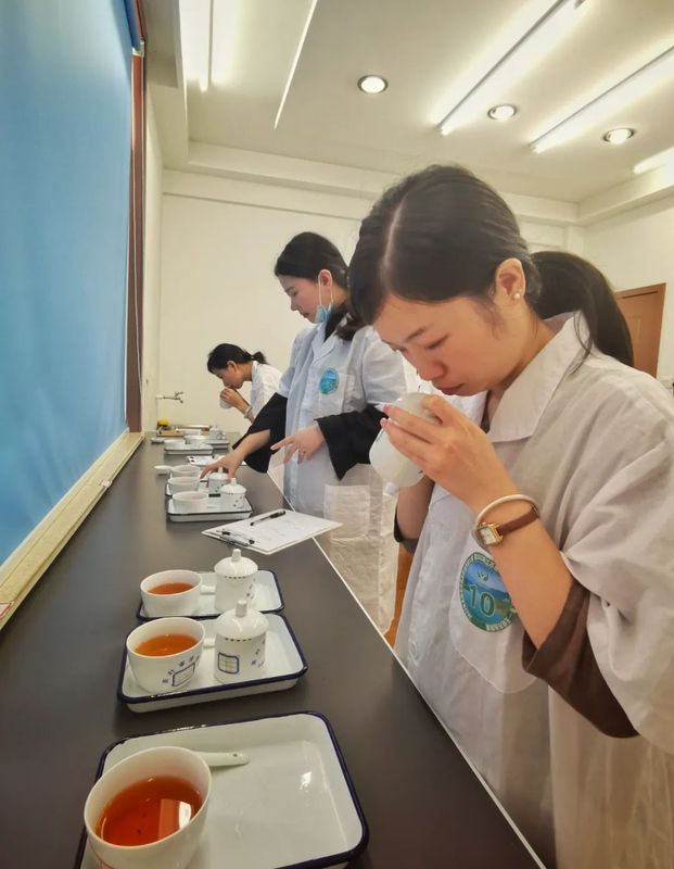 有关于2022年无锡市评茶员职业技能大赛/江苏省首届评茶员职业技能大赛无锡选拨赛 圆满举办的相关内容(11)