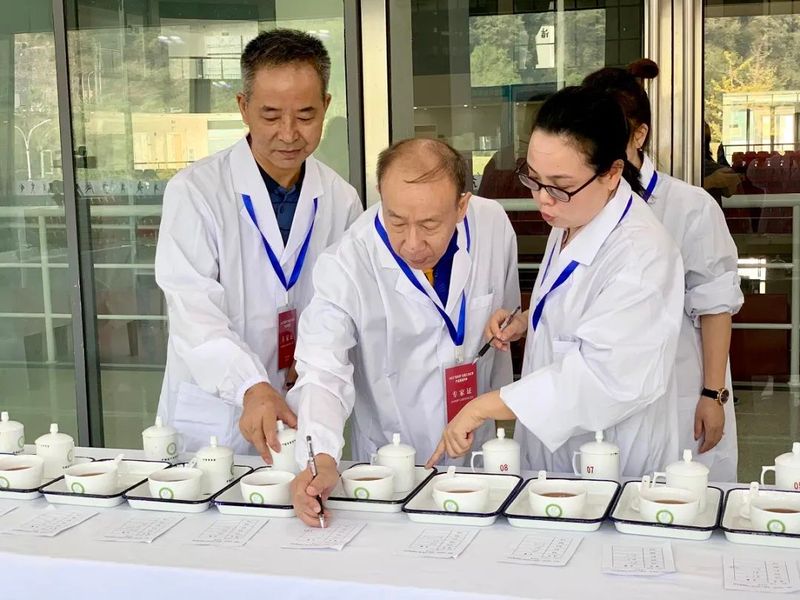 有关于2022“宜红杯”工夫红茶产品质量推选活动成功举办的消息(1)
