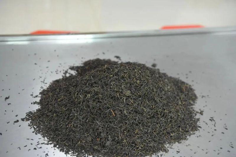 关于大力发展六堡茶产业，全力打响昭平“一片叶子”品牌的新闻(2)