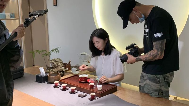 关于四川观察走进茶店子茶文化公园的新闻(9)